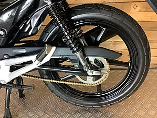 Used 2013 Yamaha Ybr - Interior and Exterior details 19