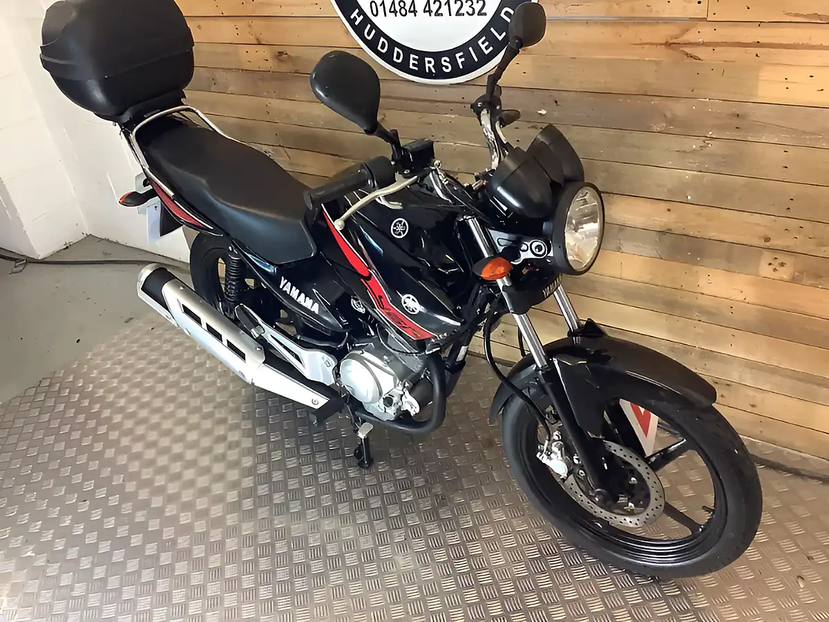 Used 2013 Yamaha Ybr - Interior and Exterior details 5