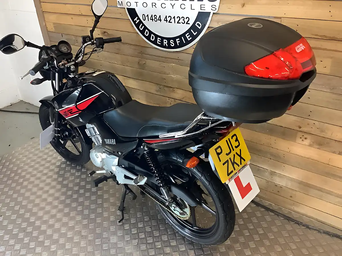 Used 2013 Yamaha Ybr - Interior and Exterior details 6