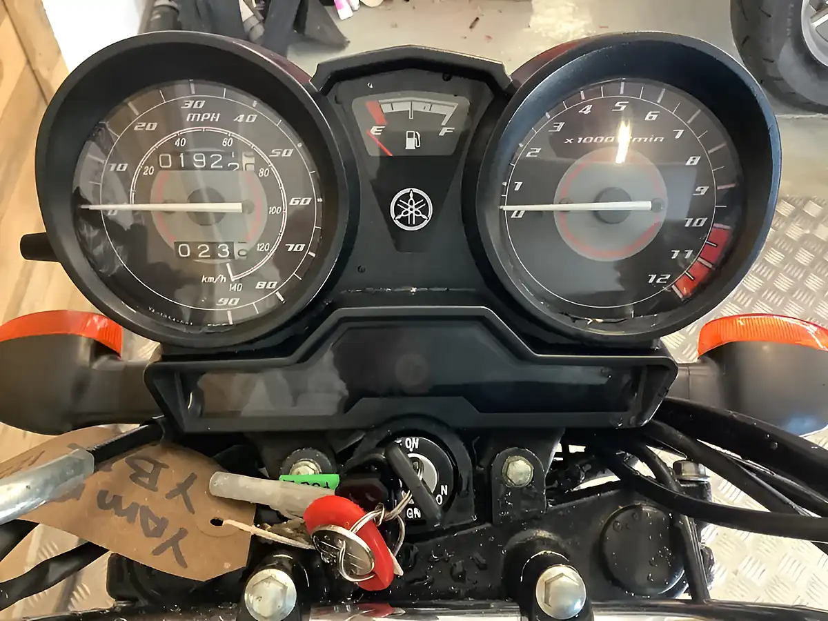 Used 2013 Yamaha Ybr - Interior and Exterior details 7