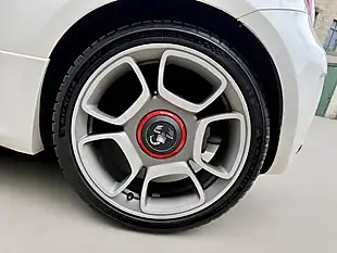 Used 2014 Abarth 500 White - Interior and Exterior details 17