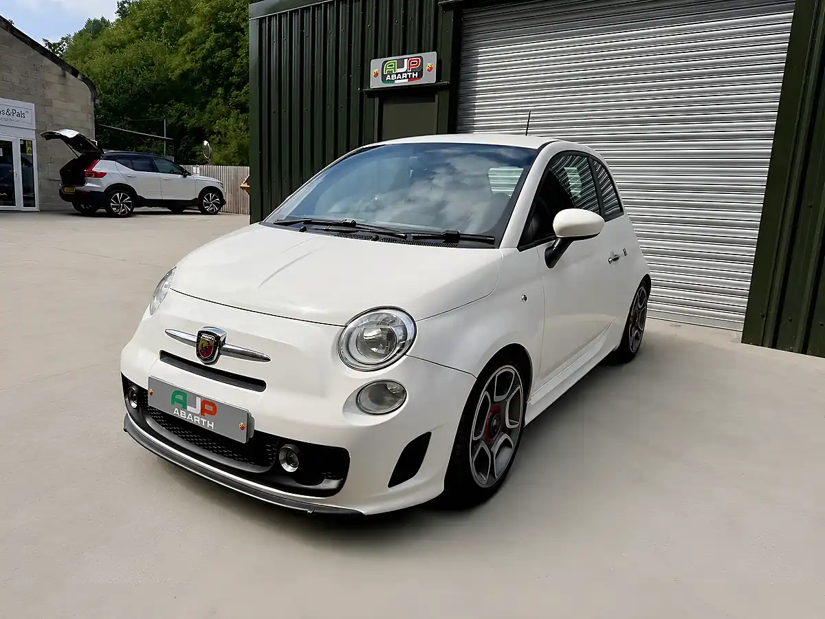 Used 2014 Abarth 500 White - Interior and Exterior details 3