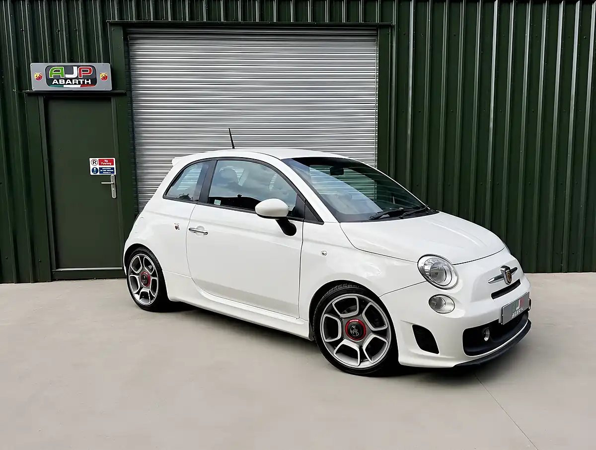 Used 2014 Abarth 500 White - Interior and Exterior details 6