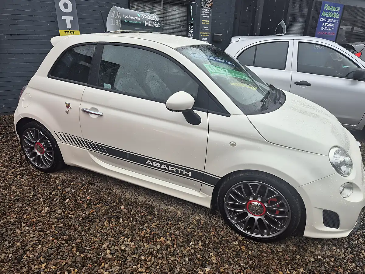 Used 2014 Abarth 595 Turismo White - Interior and Exterior details 6
