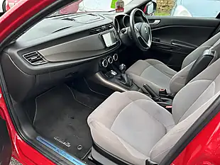 Used 2014 Alfa Romeo Giulietta Red - Interior and Exterior details 11