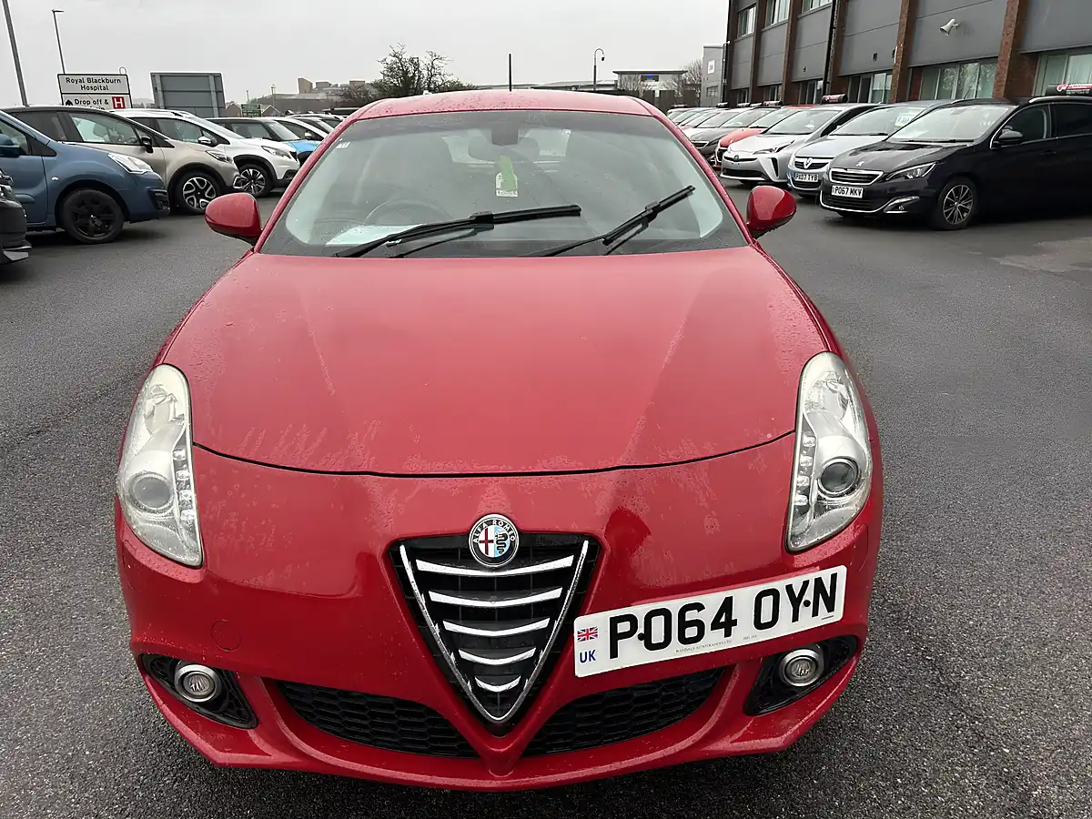 Used 2014 Alfa Romeo Giulietta Red - Interior and Exterior details 2