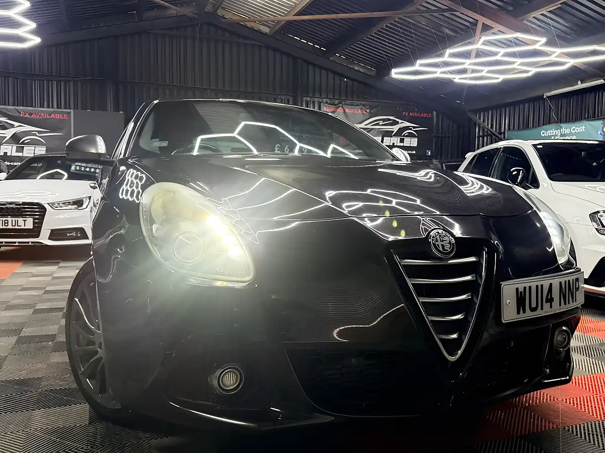 Used 2014 Alfa Romeo Giulietta Sportiva Nav Black - Front View