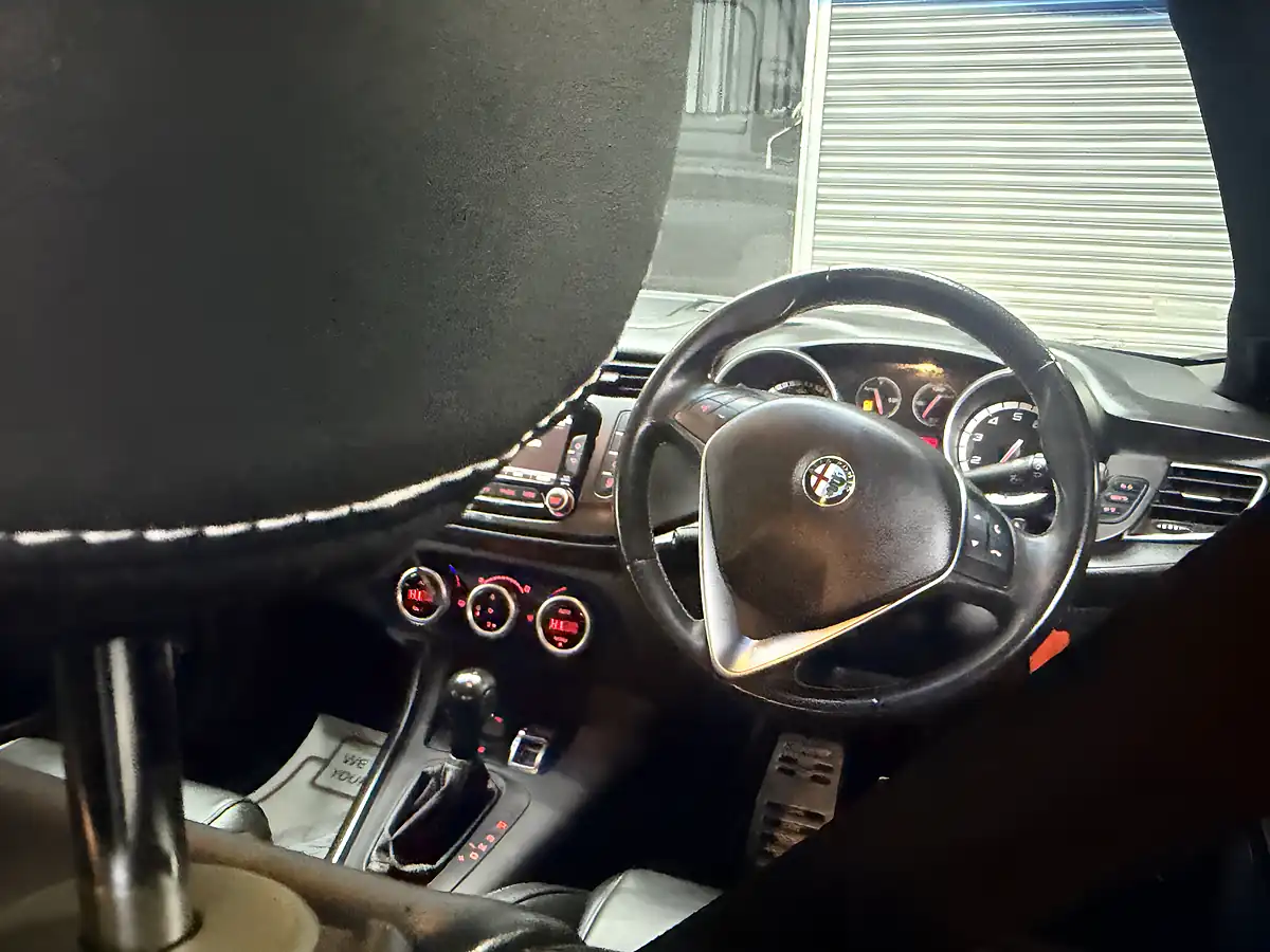 Used 2014 Alfa Romeo Giulietta Sportiva Nav Black - Interior and Exterior details 14