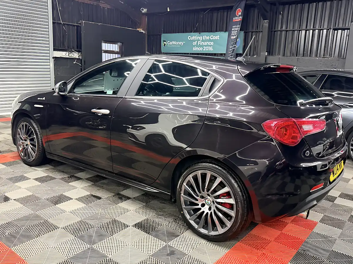 Used 2014 Alfa Romeo Giulietta Sportiva Nav Black - Interior and Exterior details 7