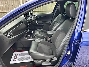 Used 2014 Alfa Romeo Giulietta Sportiva Nav Blue - Interior and Exterior details 11