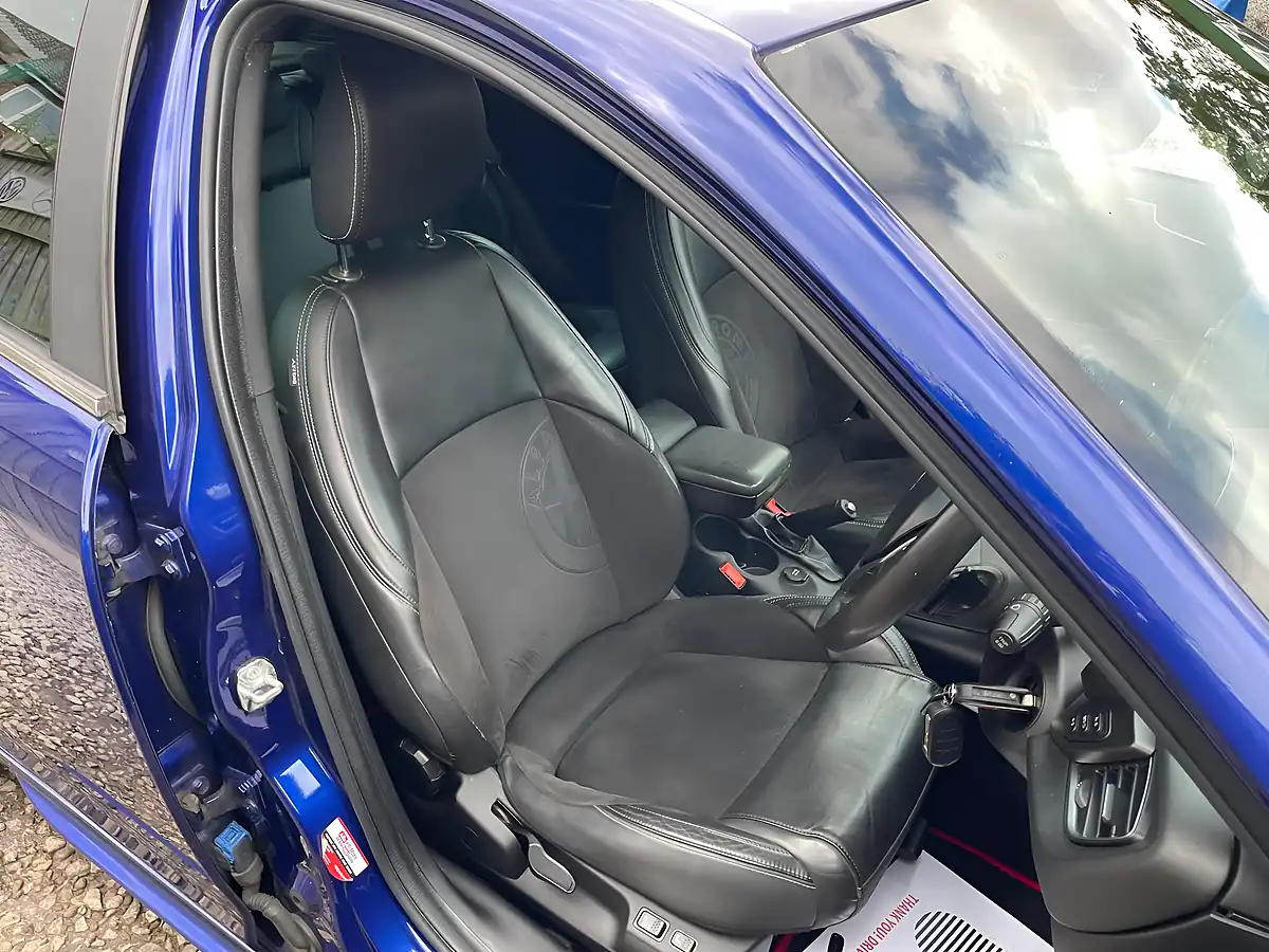 Used 2014 Alfa Romeo Giulietta Sportiva Nav Blue - Interior and Exterior details 15
