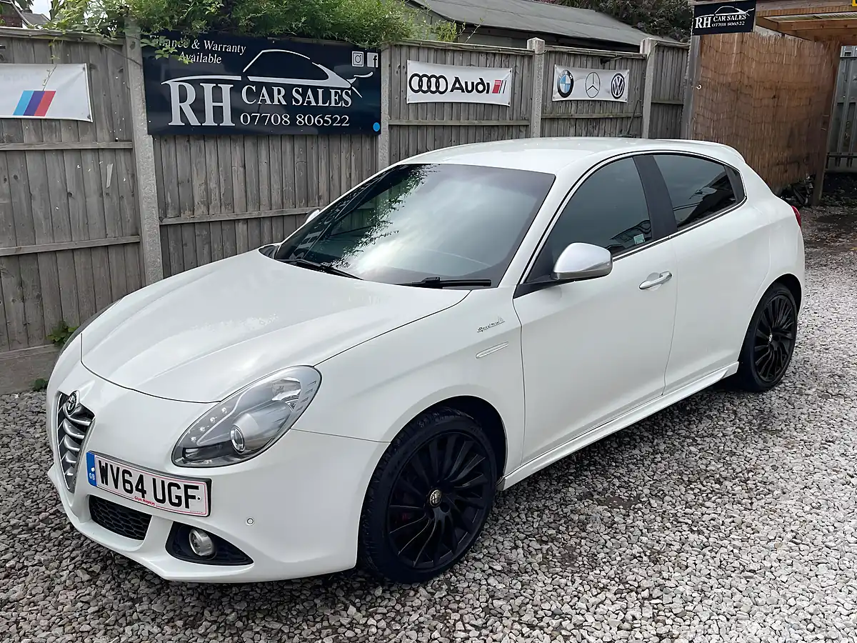 Used 2014 Alfa Romeo Giulietta Sportiva Nav White - Front View