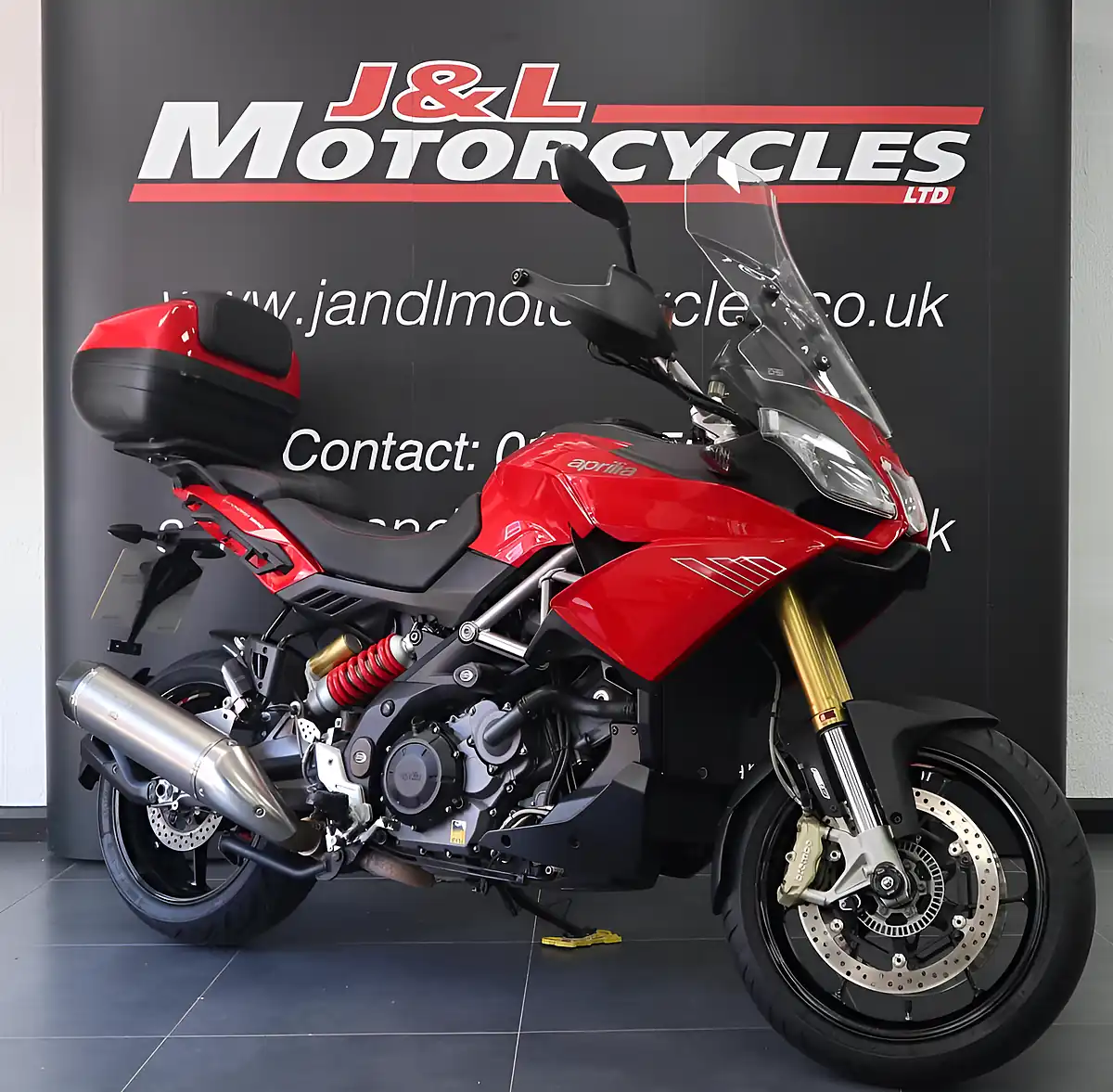 Used 2014 Aprilia Caponord 1200 Red - Interior and Exterior details 4