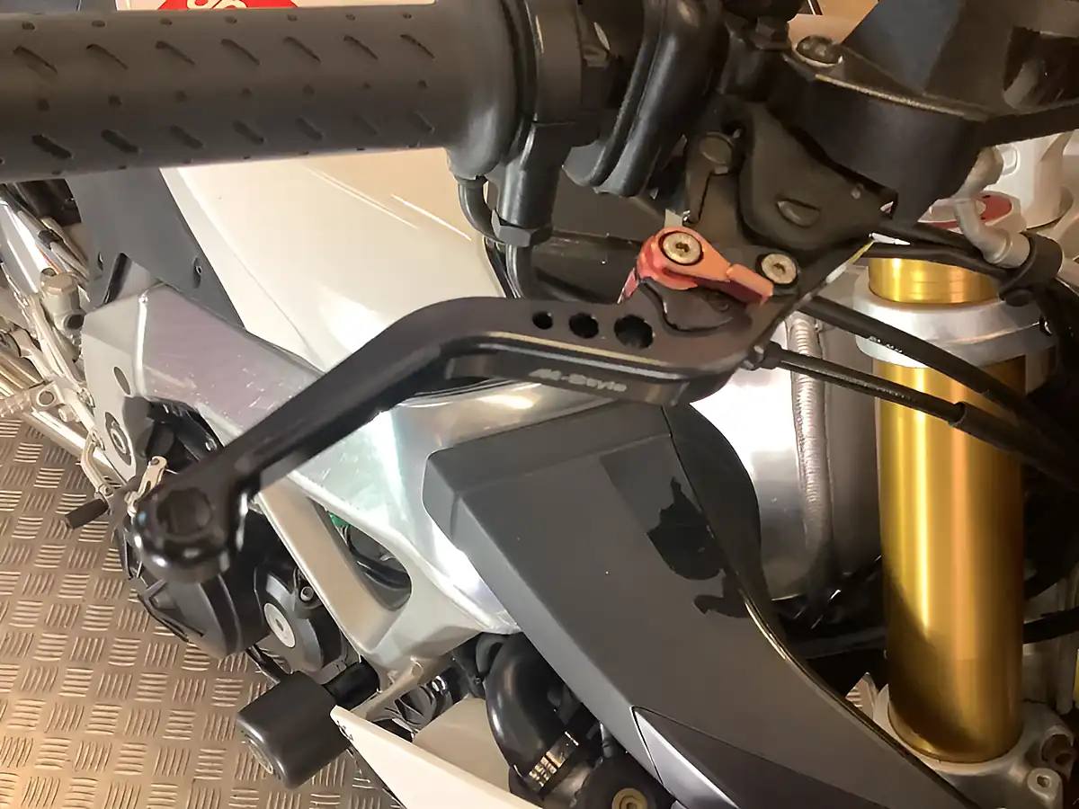 Used 2014 Aprilia Tuono Abs White - Interior and Exterior details 13