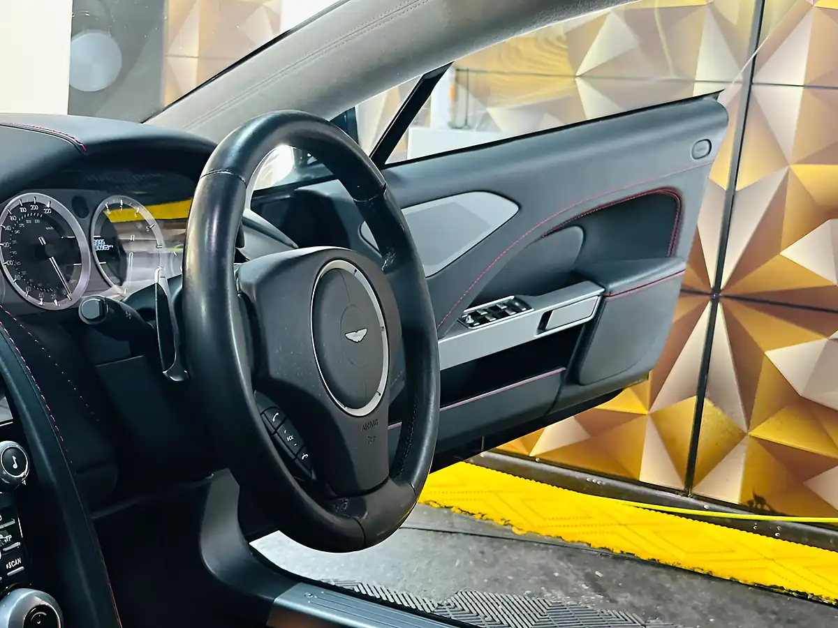 Used 2014 Aston Martin Rapide S Black - Interior and Exterior details 20