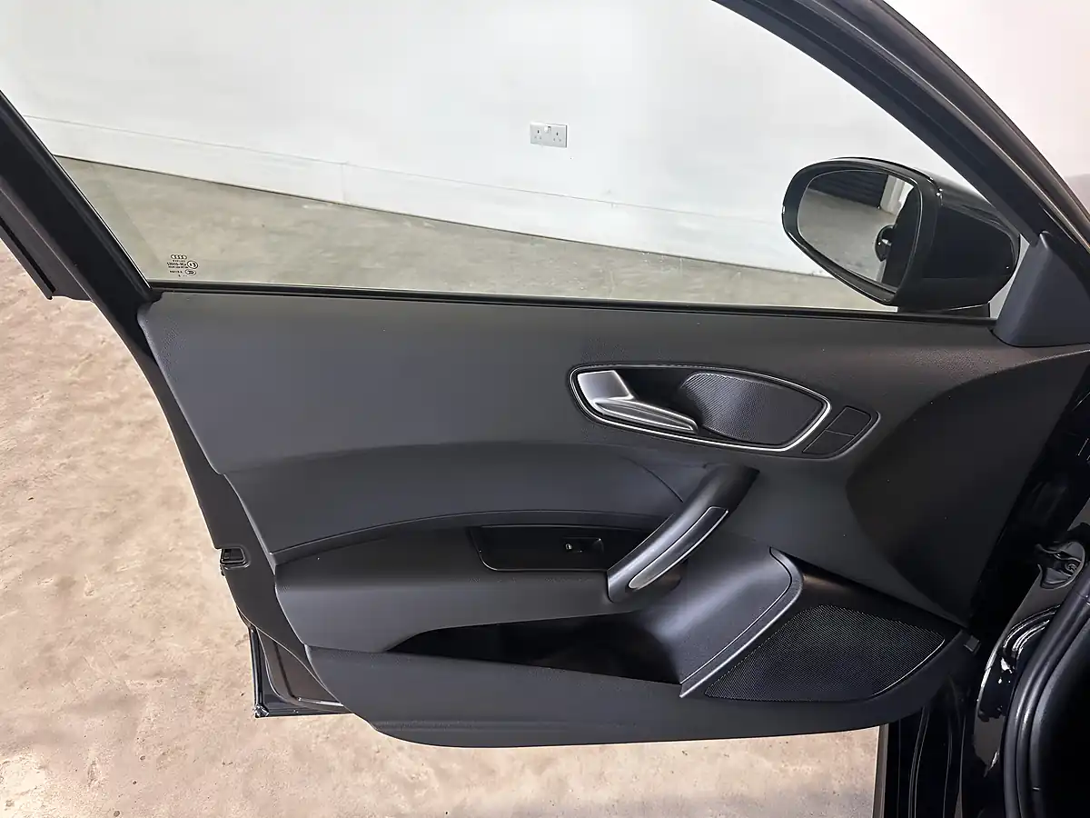 Used 2014 Audi A1 S Line Brilliant Black - Interior and Exterior details 11