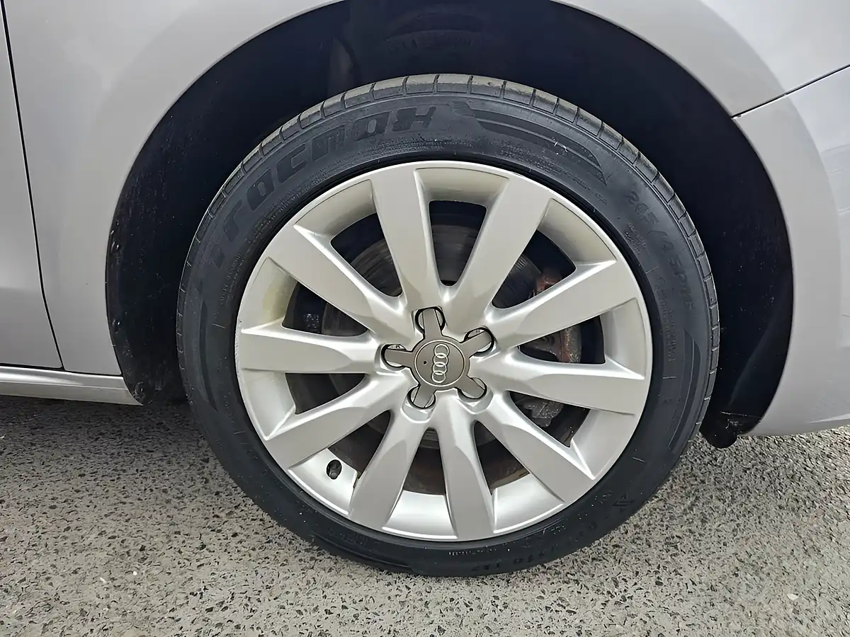Used 2014 Audi A1 Sport Silver - Interior and Exterior details 16