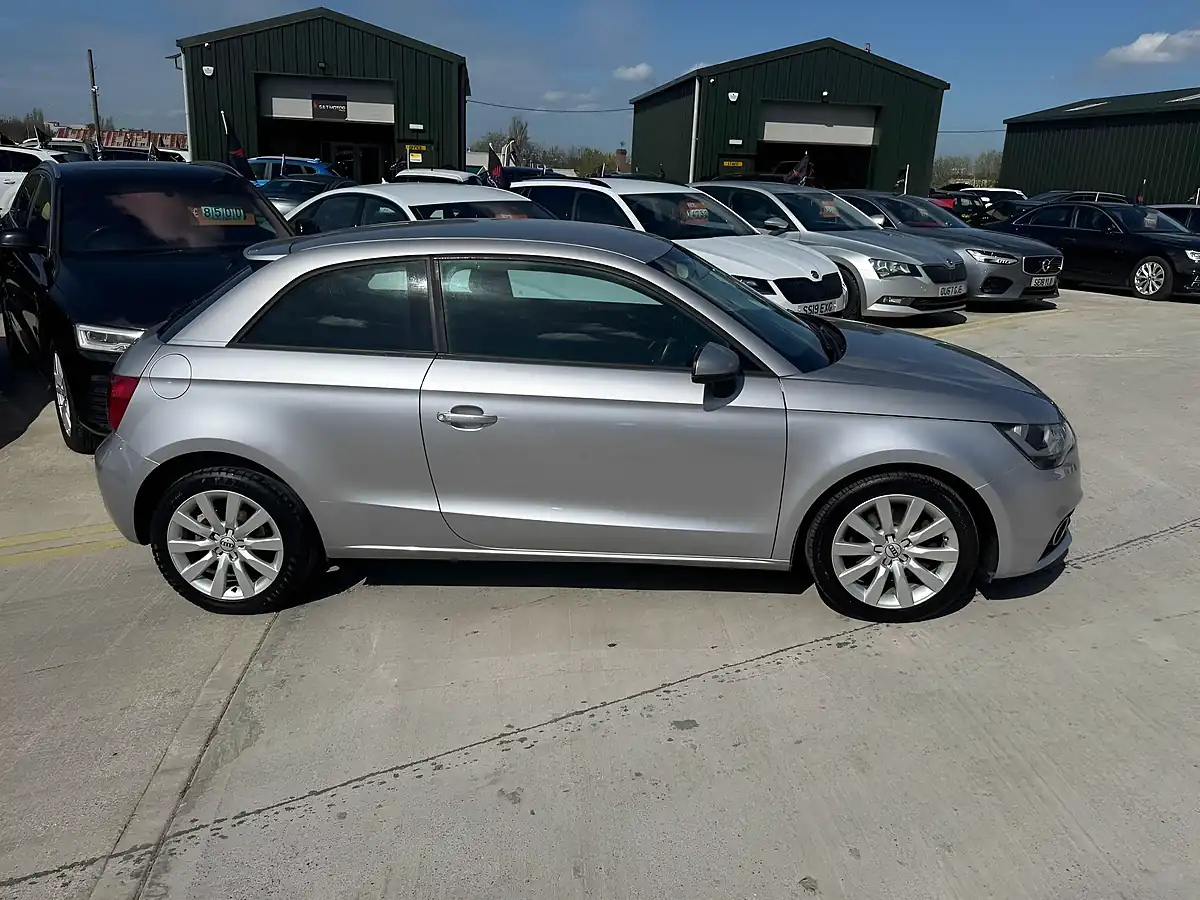 Used 2014 Audi A1 Sport Silver - Interior and Exterior details 9
