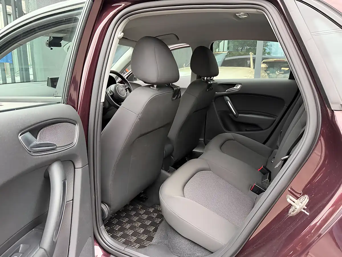 Used 2014 Audi A1 Sport Sportback Purple - Interior and Exterior details 18