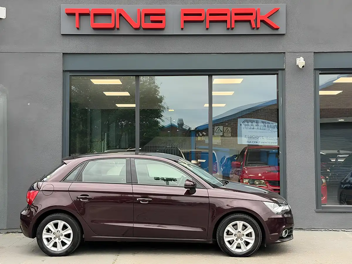 Used 2014 Audi A1 Sport Sportback Purple - Interior and Exterior details 7