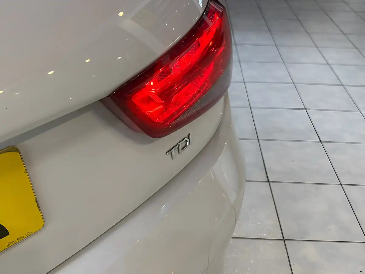 Used 2014 Audi A1 Sport White - Interior and Exterior details 9