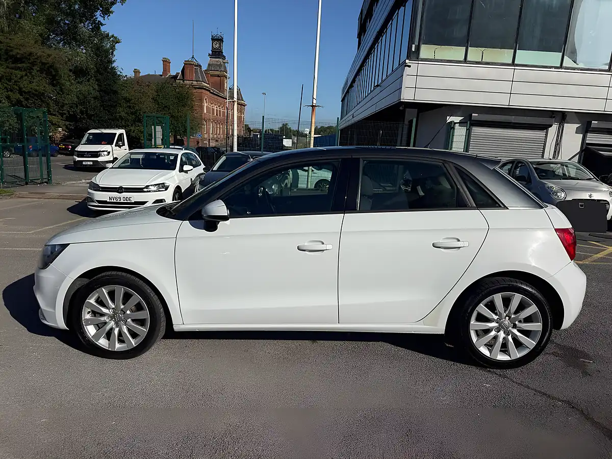 Used 2014 Audi A1 Sport White - Interior and Exterior details 7