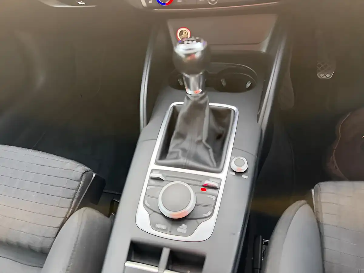 Used 2014 Audi A3 Cabriolet Sport Blue - Interior and Exterior details 17