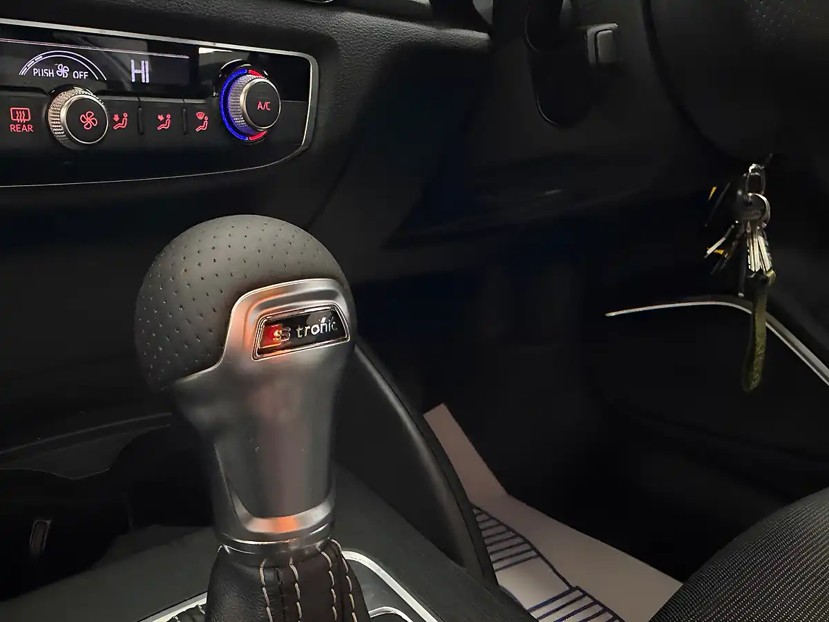 Used 2014 Audi A3 S Line Blue - Interior and Exterior details 12