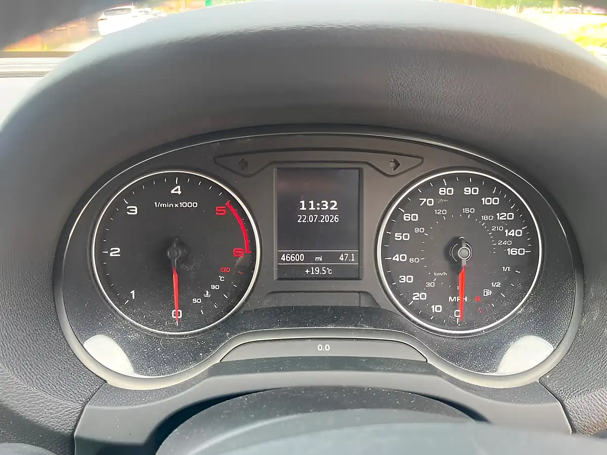Used 2014 Audi A3 Se Grey - Interior and Exterior details 11