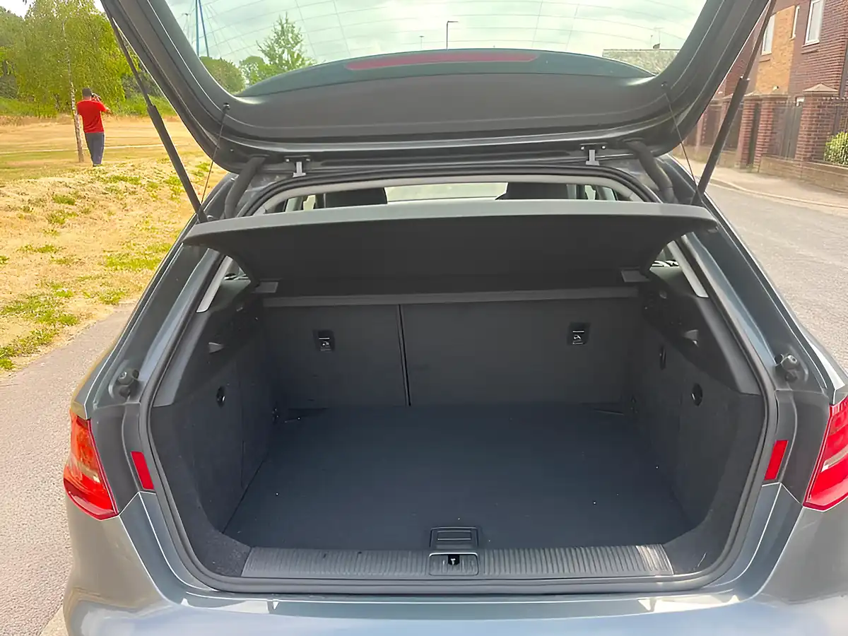 Used 2014 Audi A3 Se Grey - Interior and Exterior details 7
