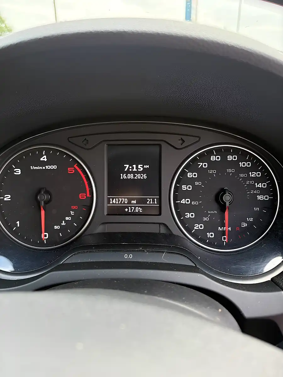 Used 2014 Audi A3 Se Red - Interior and Exterior details 11
