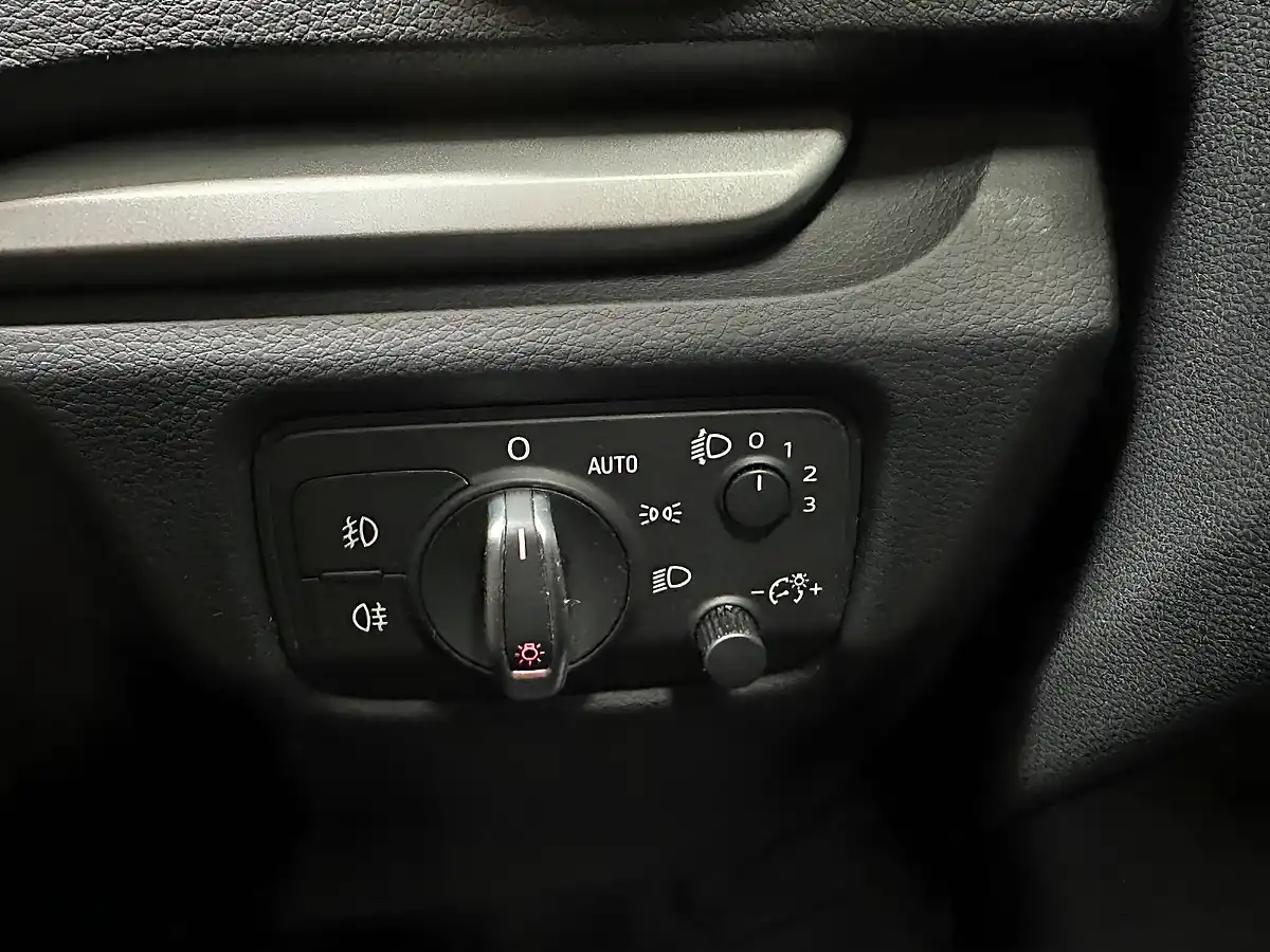 Used 2014 Audi A3 Se Shiraz Red - Interior and Exterior details 18