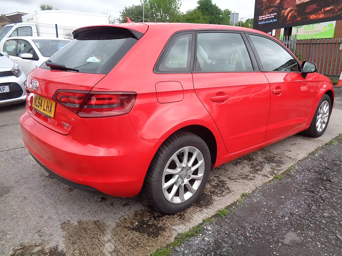 Used 2014 Audi A3 Se Sportback Red - Interior and Exterior details 5