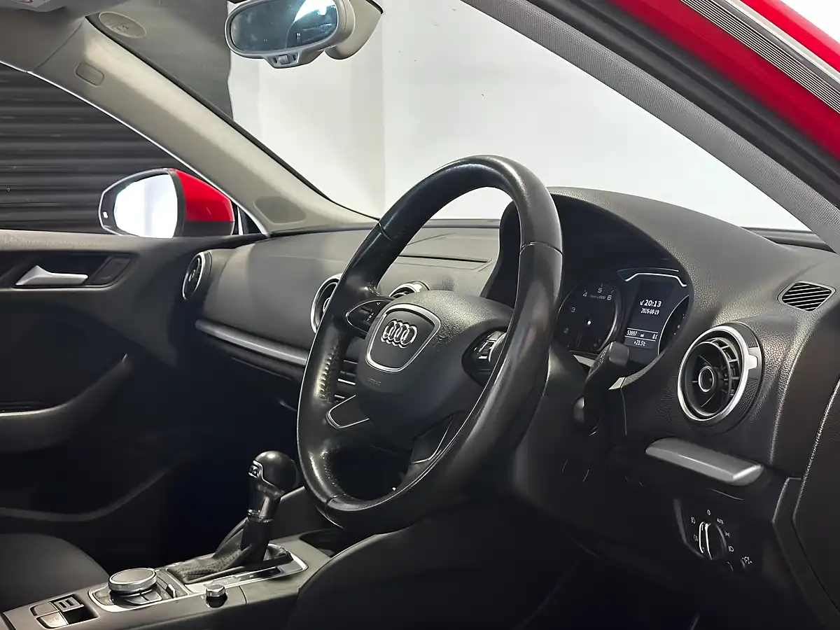 Used 2014 Audi A3 Se Sportback Red - Interior and Exterior details 2