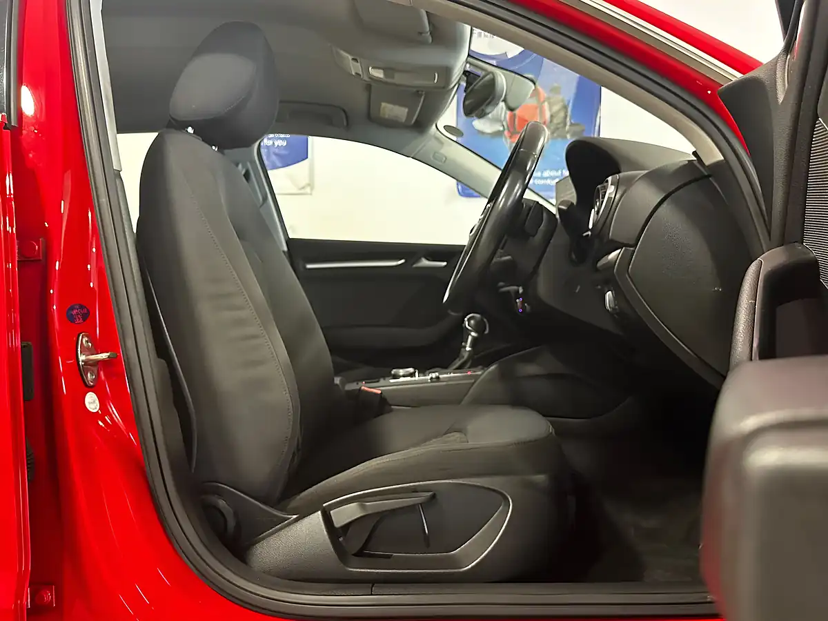 Used 2014 Audi A3 Se Sportback Red - Interior and Exterior details 3