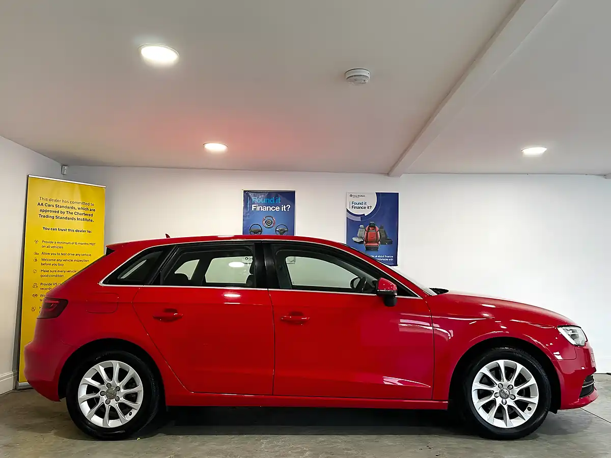 Used 2014 Audi A3 Se Sportback Red - Interior and Exterior details 7