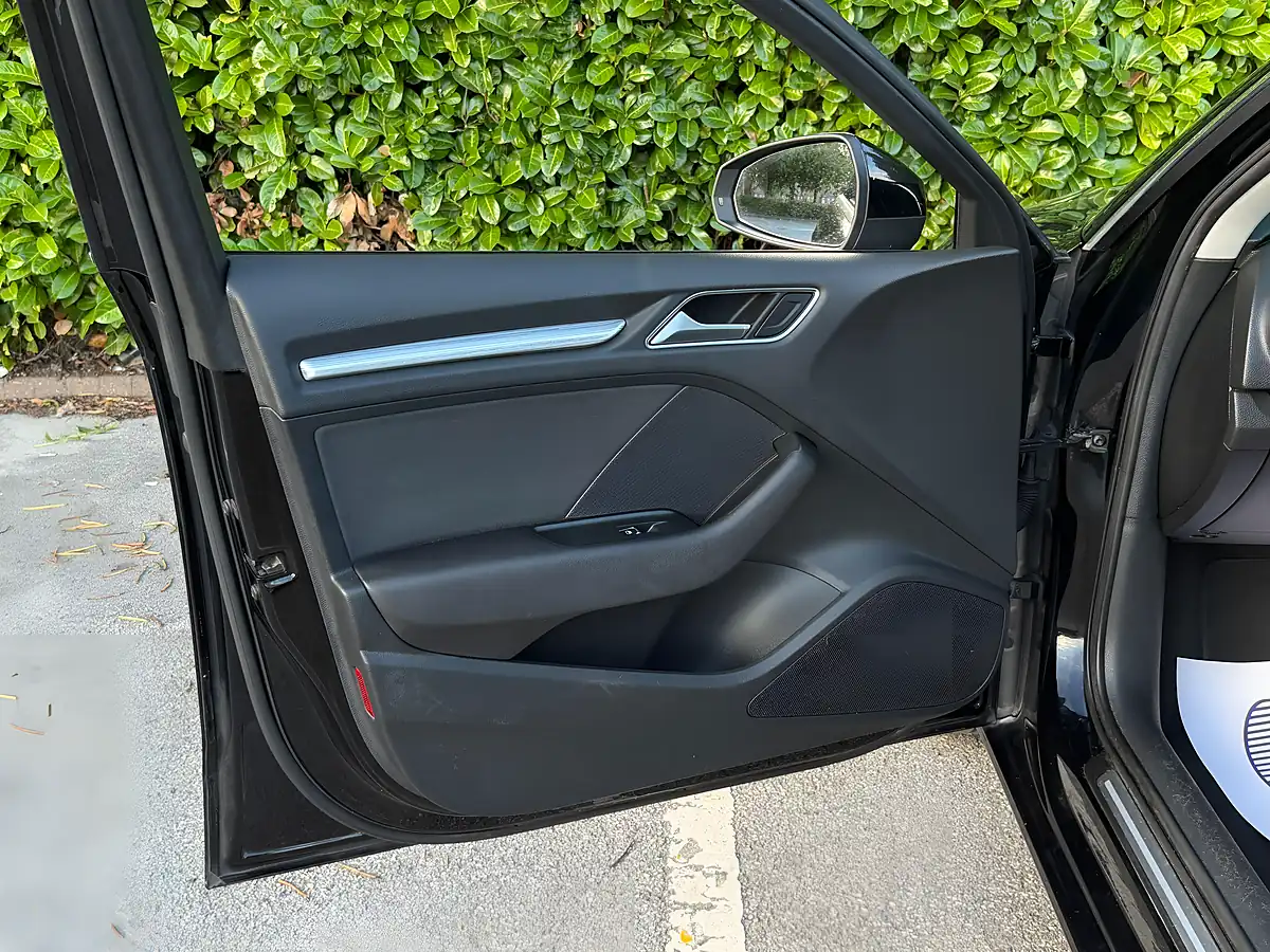 Used 2014 Audi A3 Sport Black - Interior and Exterior details 16