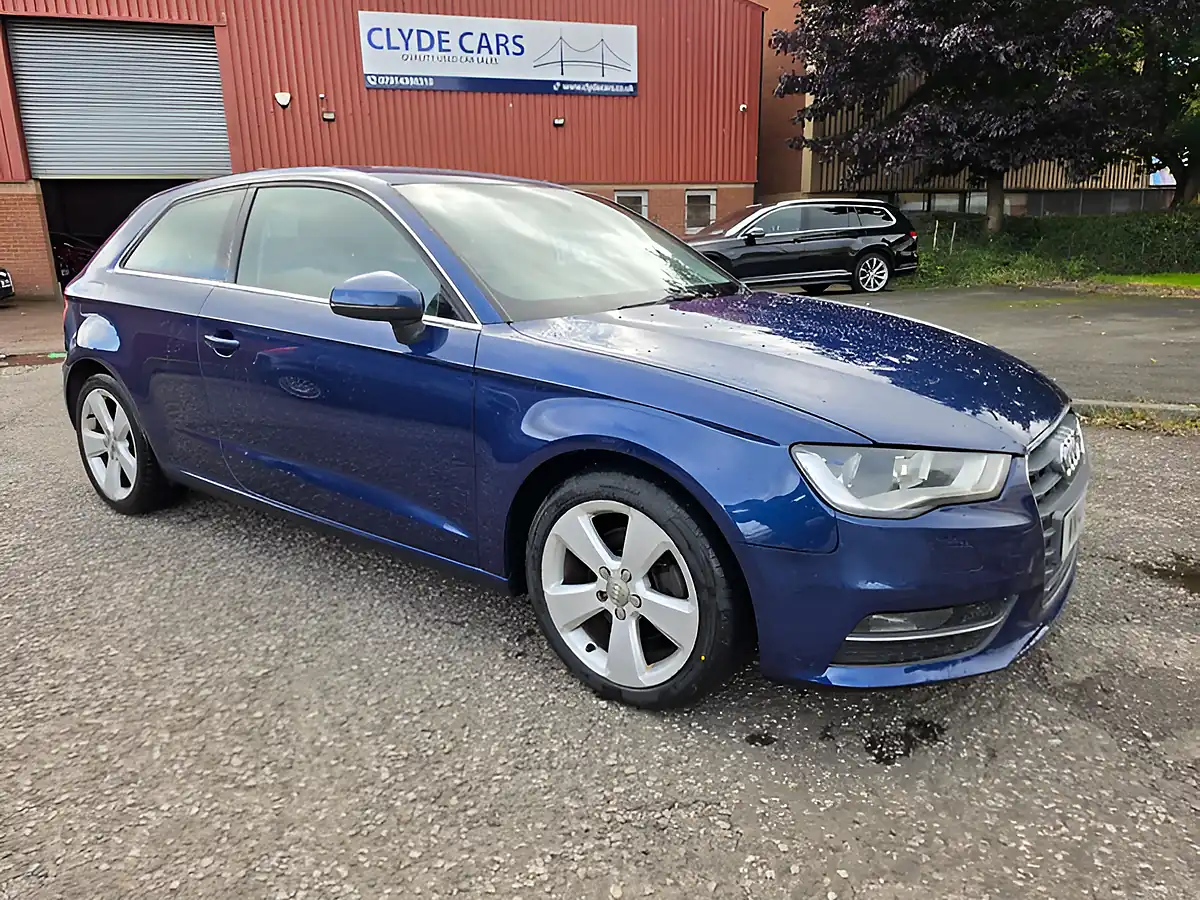 Used 2014 Audi A3 Sport Blue - Interior and Exterior details 17