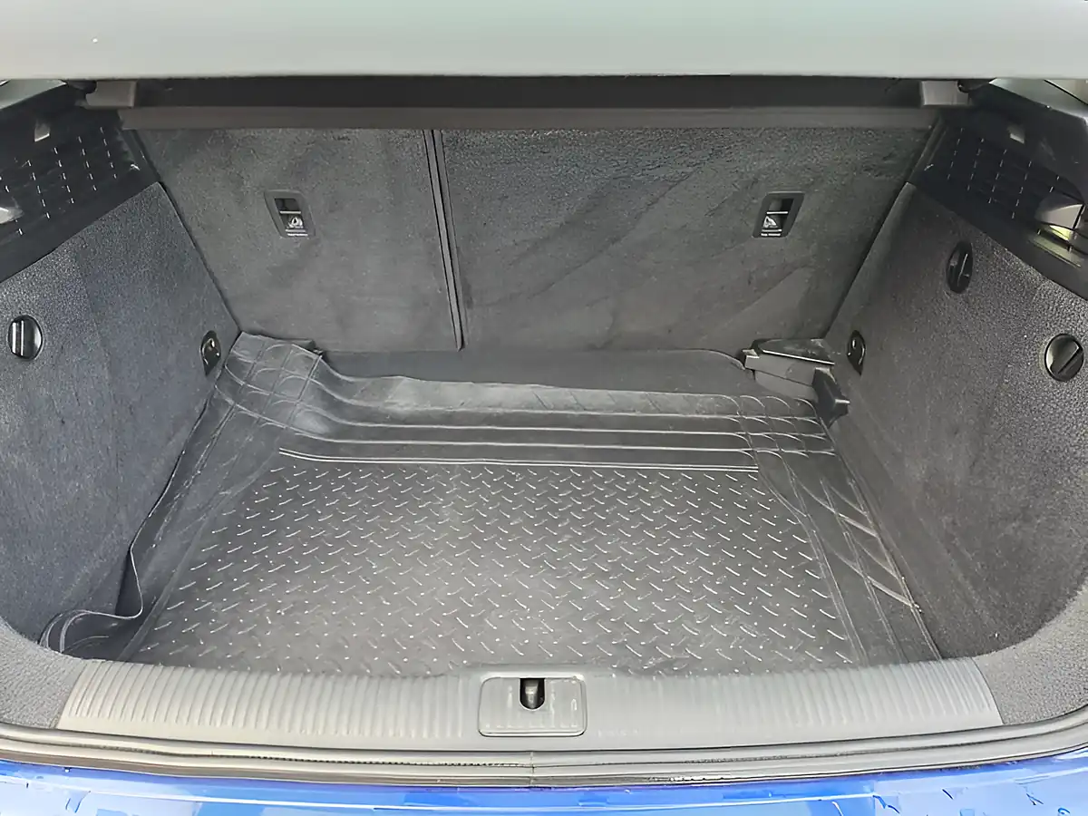 Used 2014 Audi A3 Sport Blue - Interior and Exterior details 20