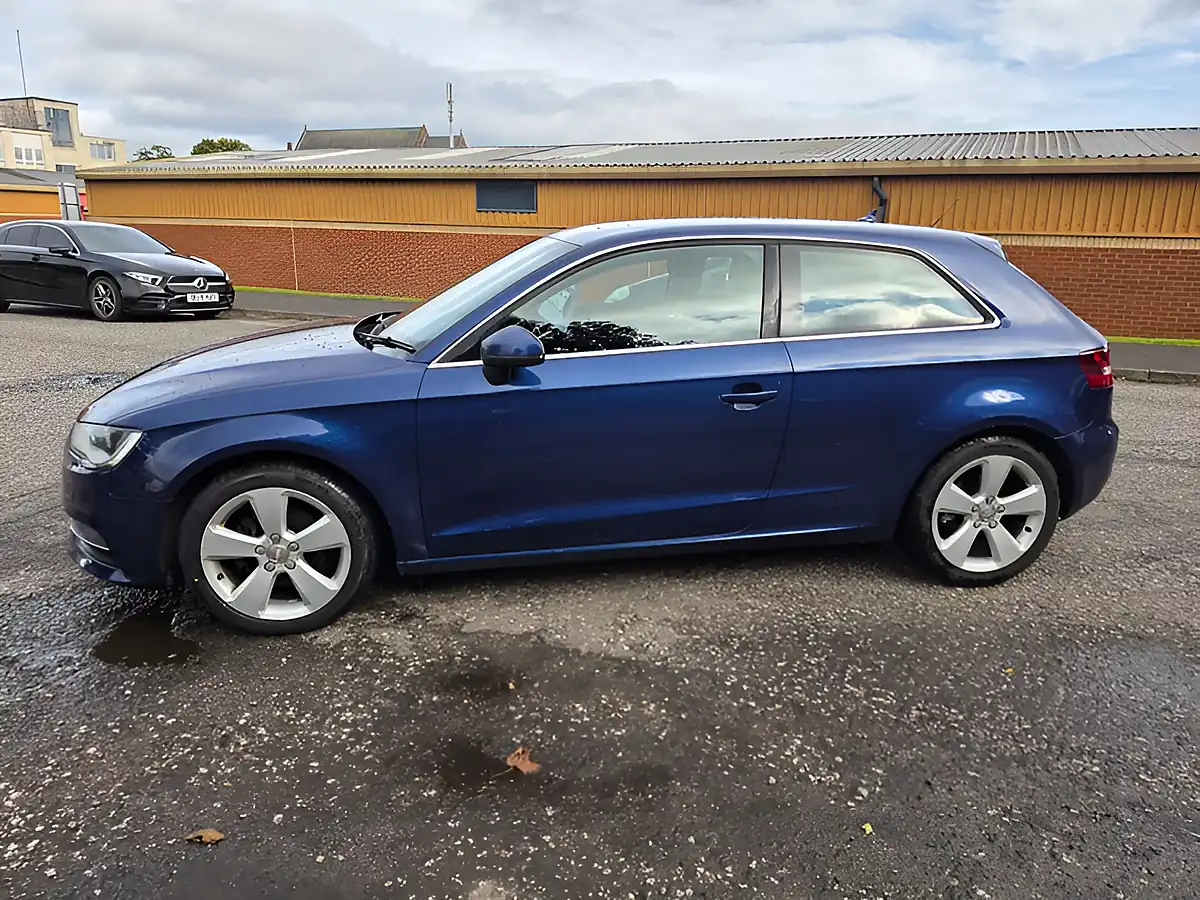 Used 2014 Audi A3 Sport Blue - Interior and Exterior details 5