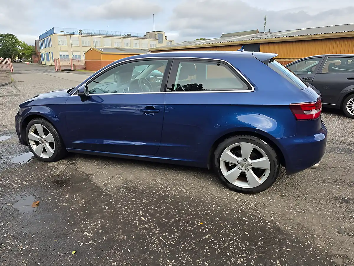 Used 2014 Audi A3 Sport Blue - Interior and Exterior details 7