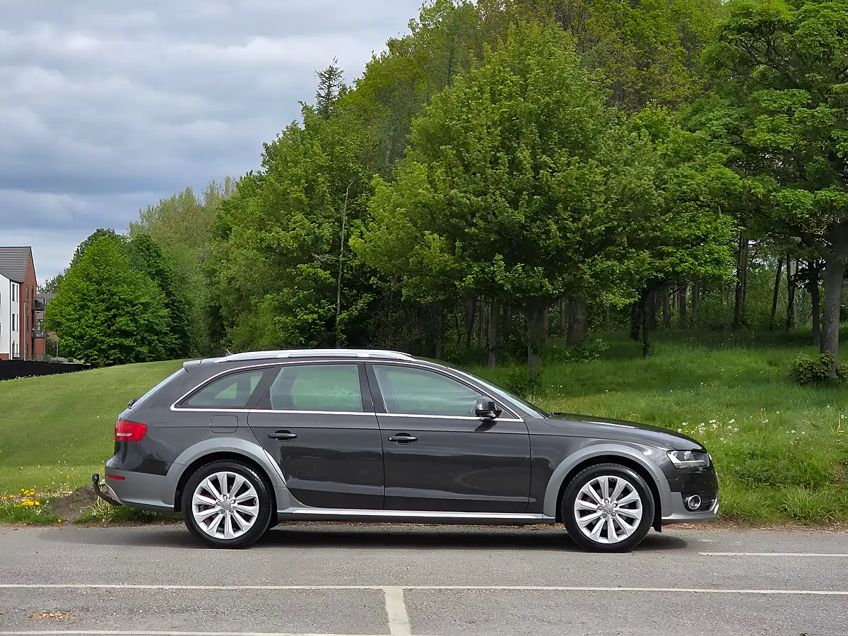Used 2014 Audi A4 Allroad Grey - Interior and Exterior details 8