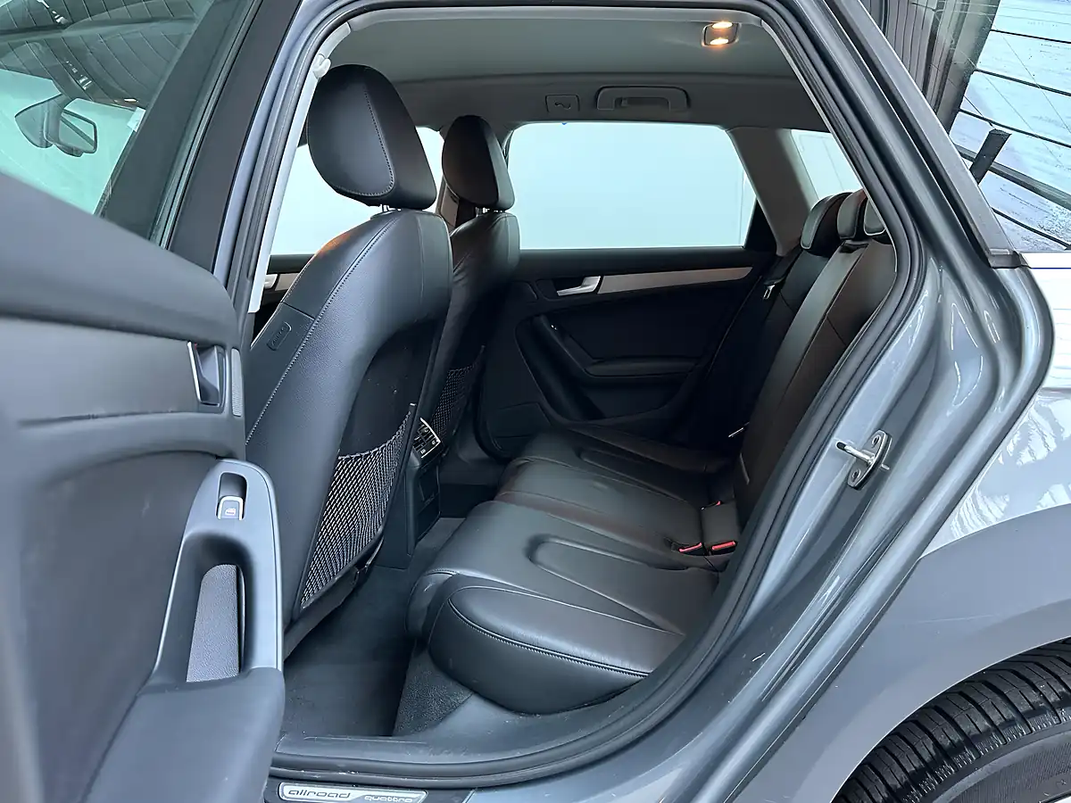 Used 2014 Audi A4 Allroad S Tronic Tornado Grey - Interior and Exterior details 10