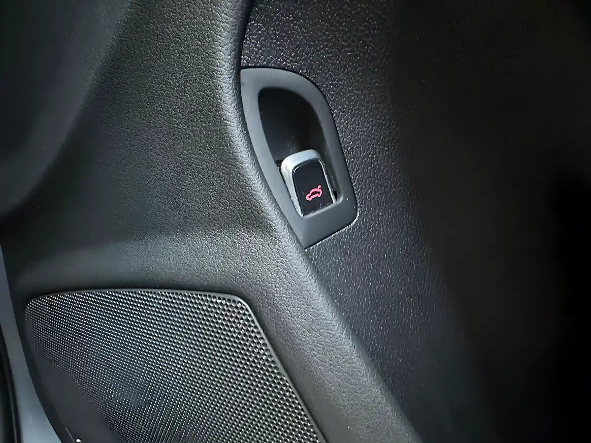 Used 2014 Audi A4 Allroad S Tronic Tornado Grey - Interior and Exterior details 13