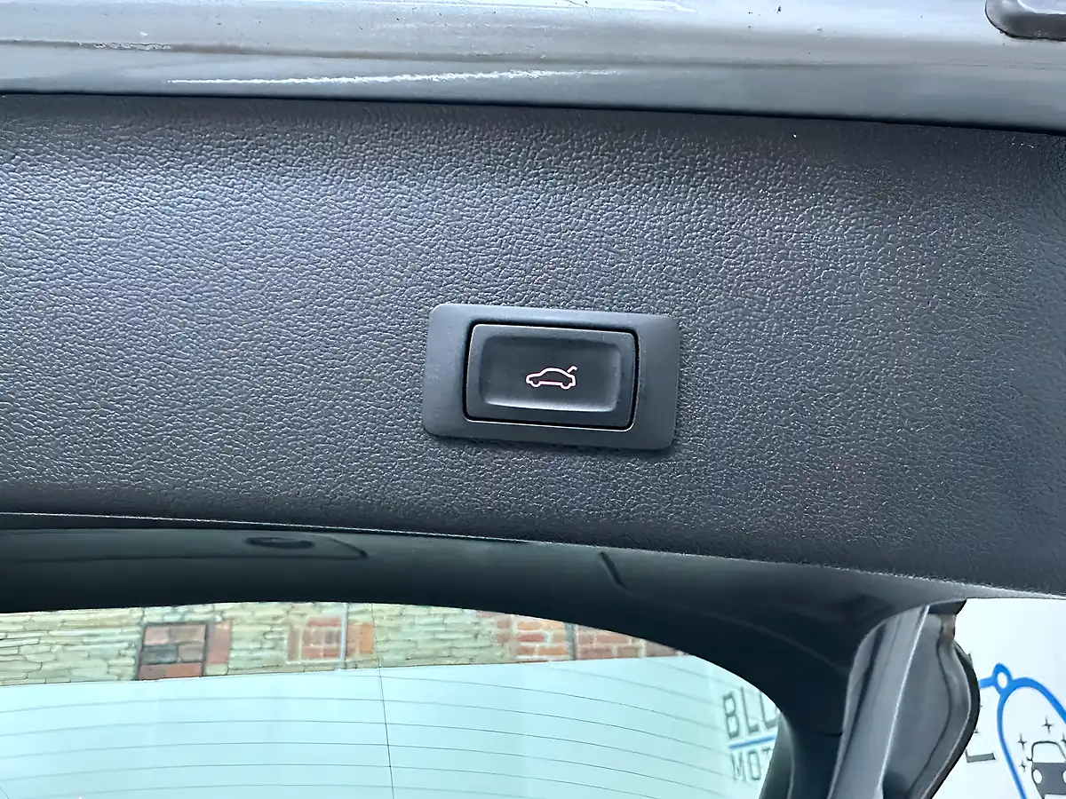 Used 2014 Audi A4 Allroad S Tronic Tornado Grey - Interior and Exterior details 18