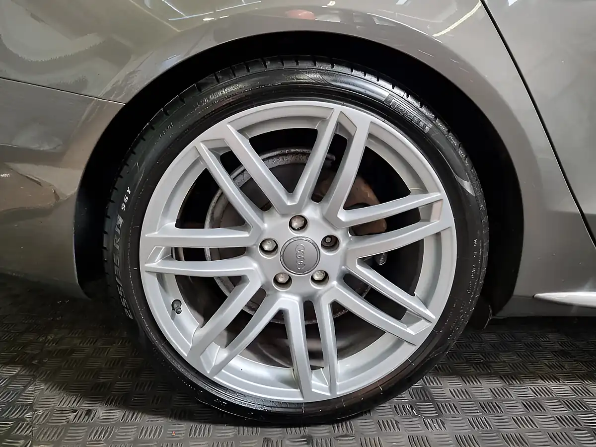 Used 2014 Audi A4 Avant Black Edition Grey - Interior and Exterior details 12