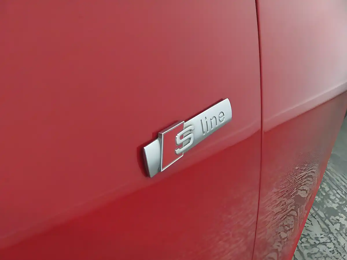 Used 2014 Audi A4 Avant Black Edition Red - Interior and Exterior details 10