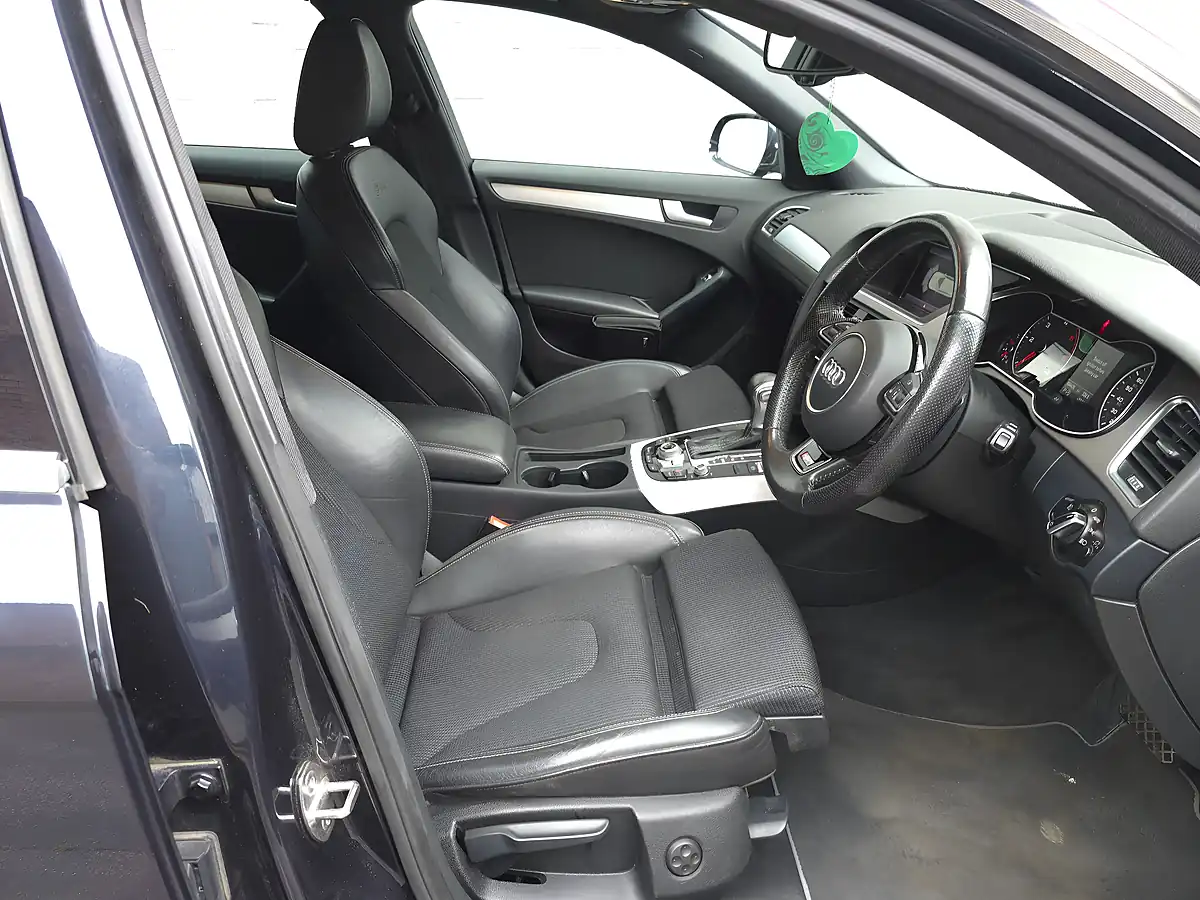 Used 2014 Audi A4 Avant S Line Blue - Interior and Exterior details 15