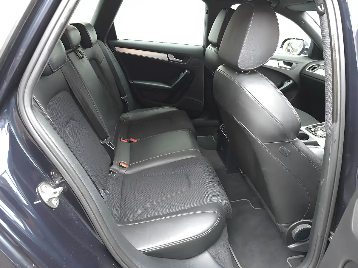 Used 2014 Audi A4 Avant S Line Blue - Interior and Exterior details 16