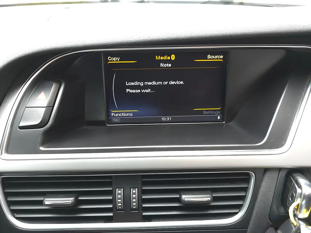Used 2014 Audi A4 Avant S Line Blue - Interior and Exterior details 18